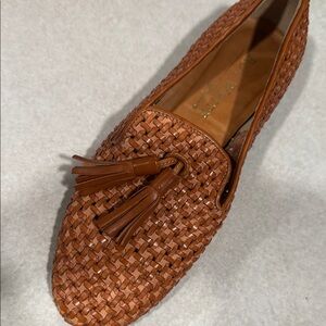 Elegant Tan Woven Tassel Loafers